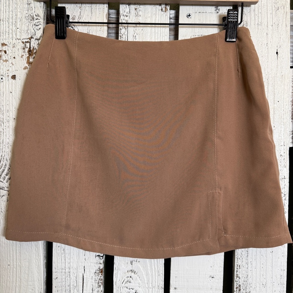 HYFVE Classic Mini Skirt Light Brown Tan Side Zip Lined Festival Flirty Coquette